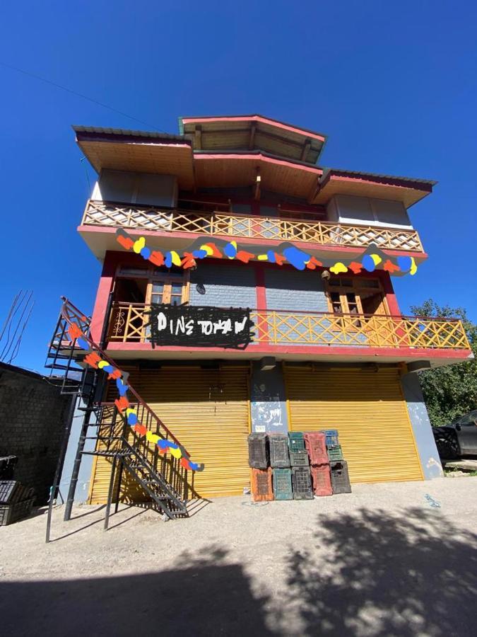 Pine Tower Inn Manāli Exterior foto